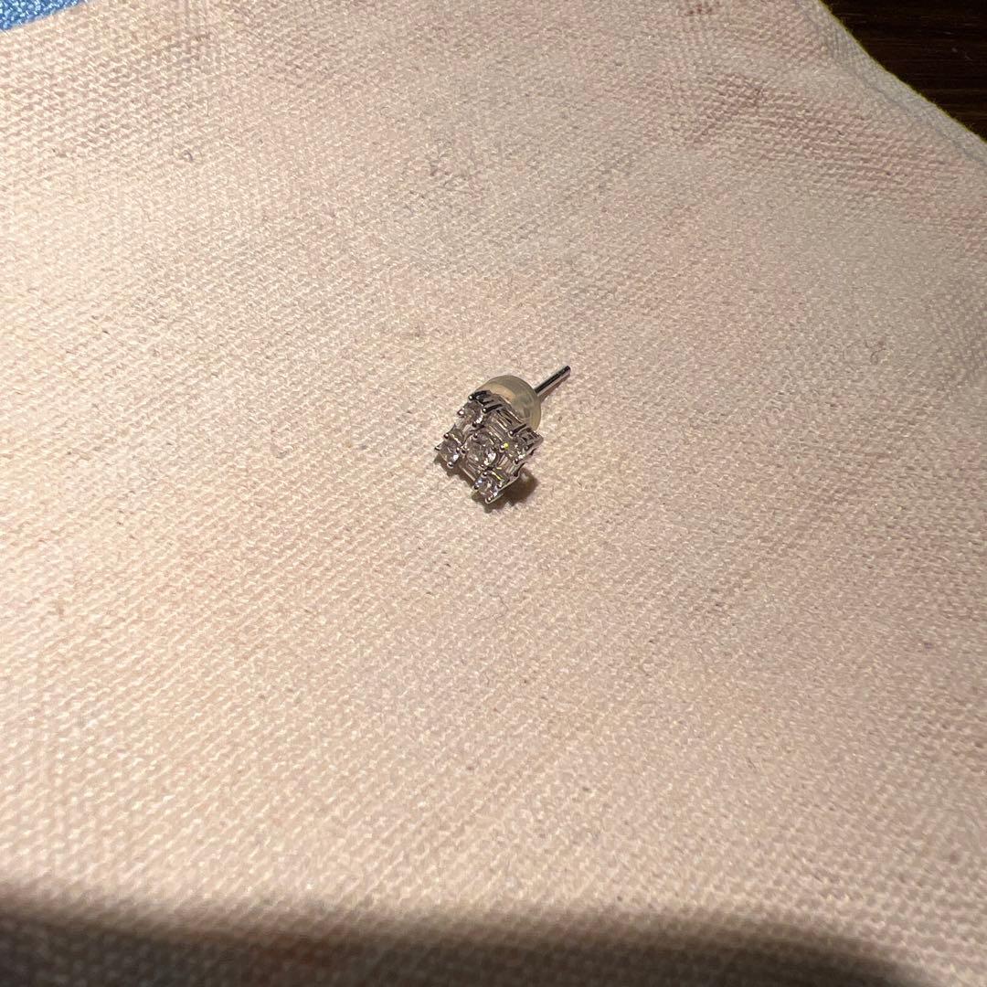 ダイヤモンドピアス　片方のみ