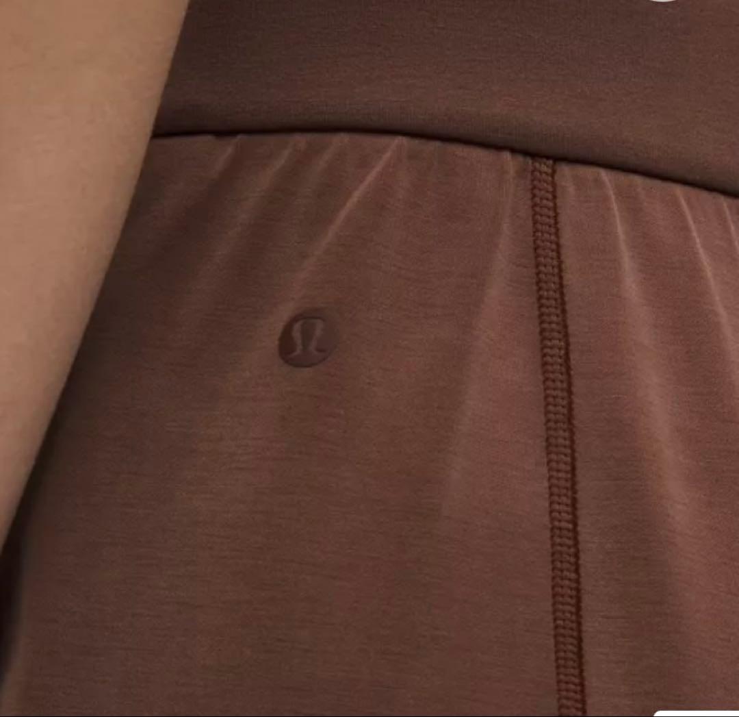 新品 ルルレモンSoftstreme ハイライズ ストレートレッグパンツ XS