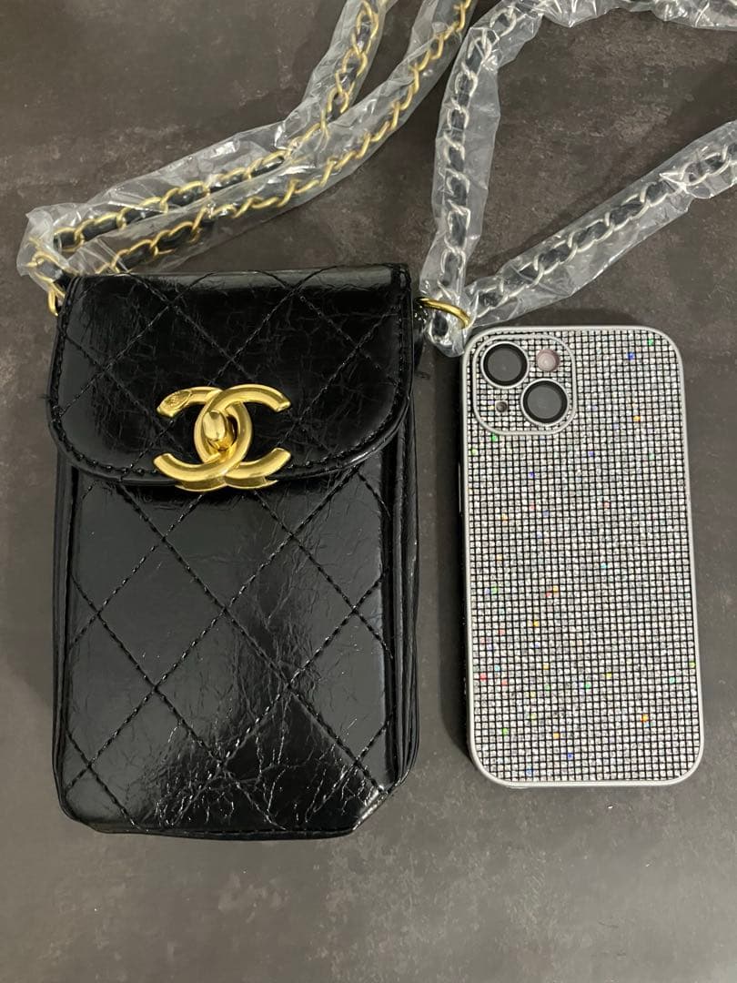 ノベルティー　スマホポーチ　ミニバック