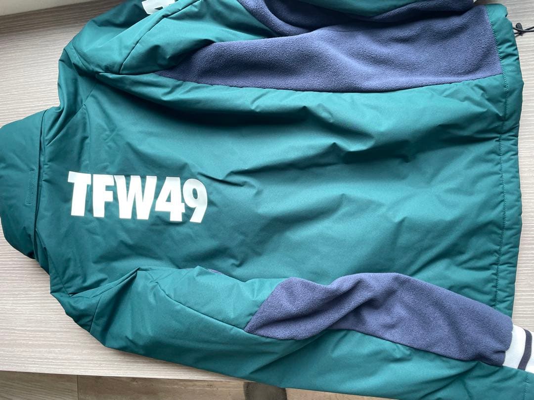 TFW49 ダークグリーン ジャケット