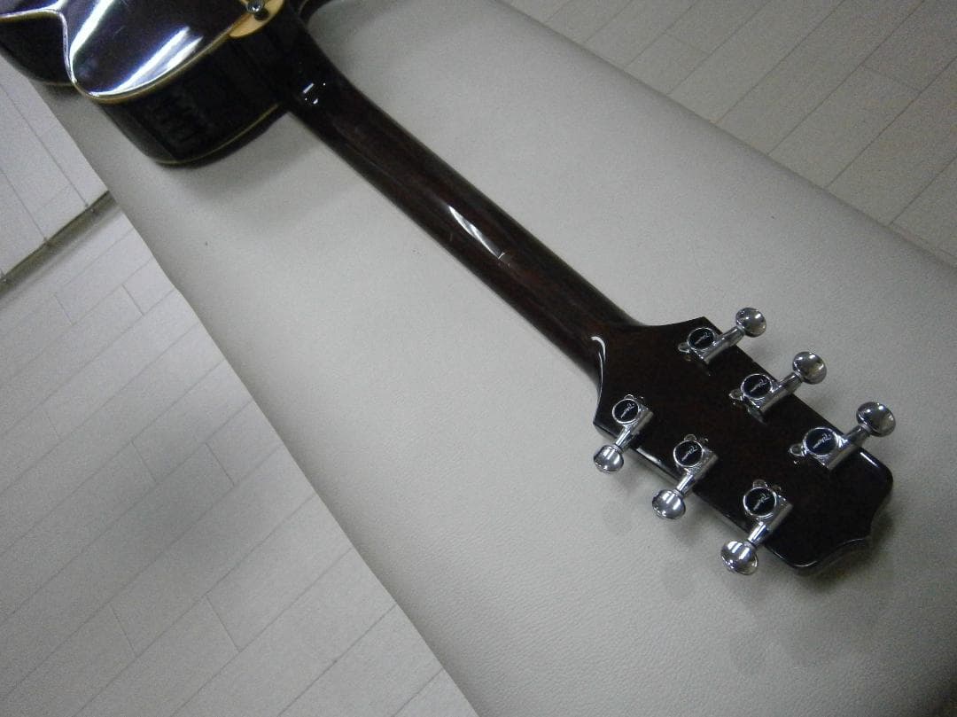 値下げ・タカミネ＜NPT-108＞日本製・エレアコ・薄いボディ