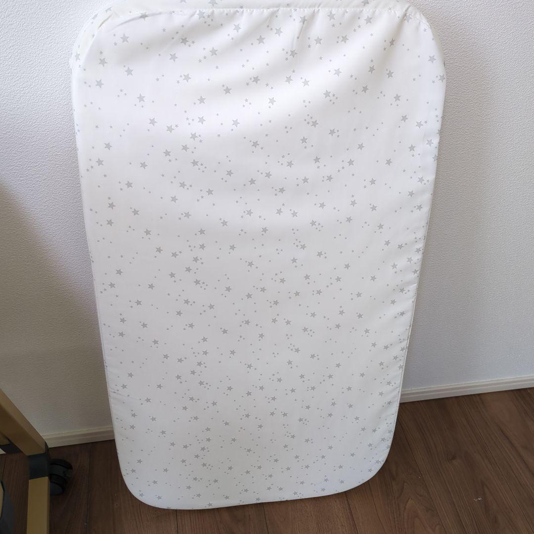 【中古良品】HZDMJ ベビーベッド　カーキ