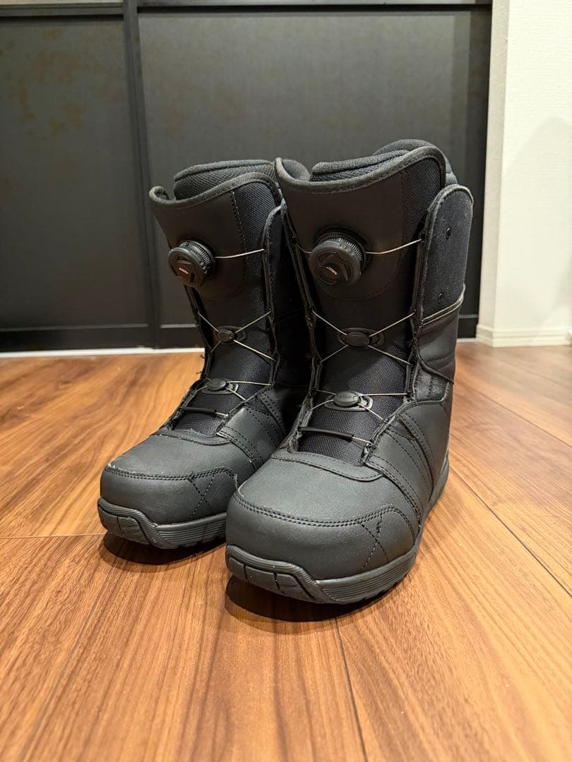 24 美品 スノーボードブーツ 女性用 ブラック