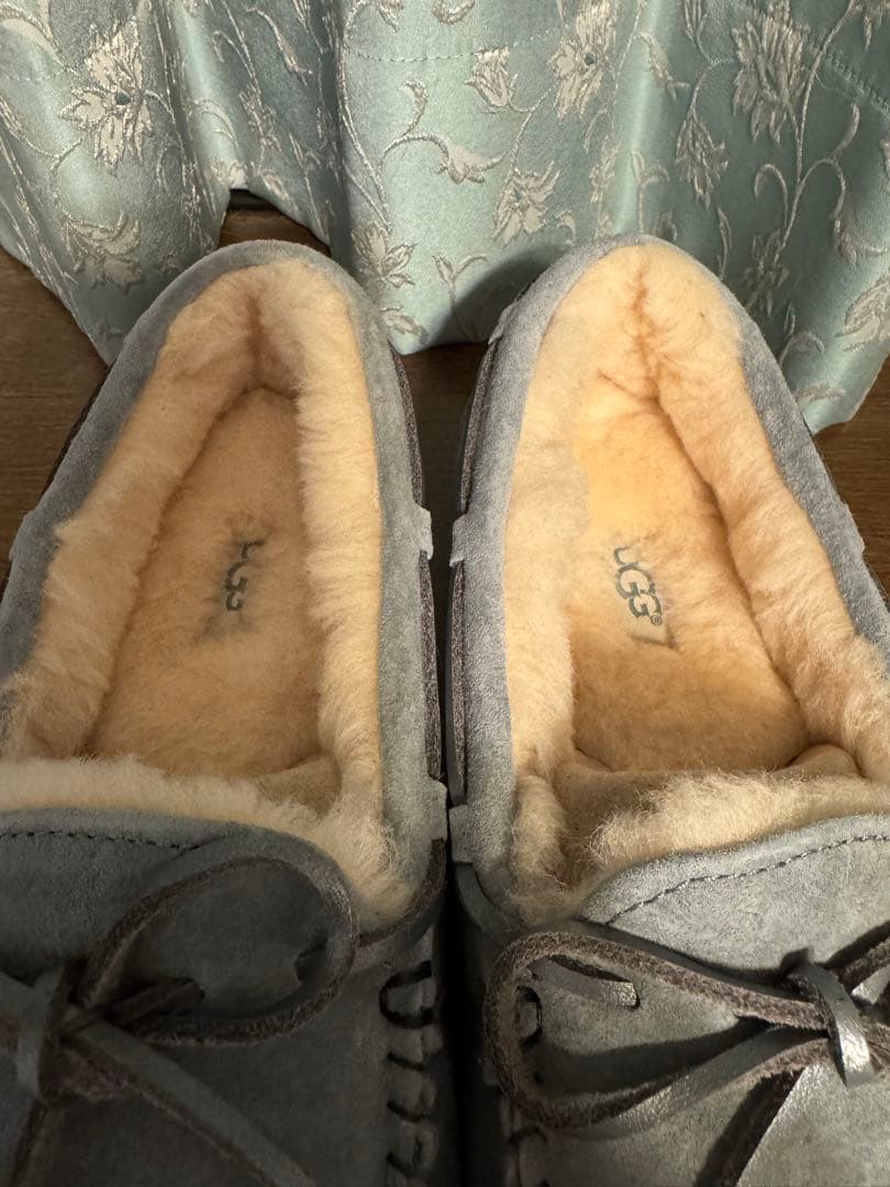 UGG グレー モカシン DAKOTA ダコタ JPN25
