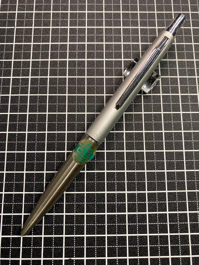 uni Double-Knock シャープペンシル　芯径0.5mm