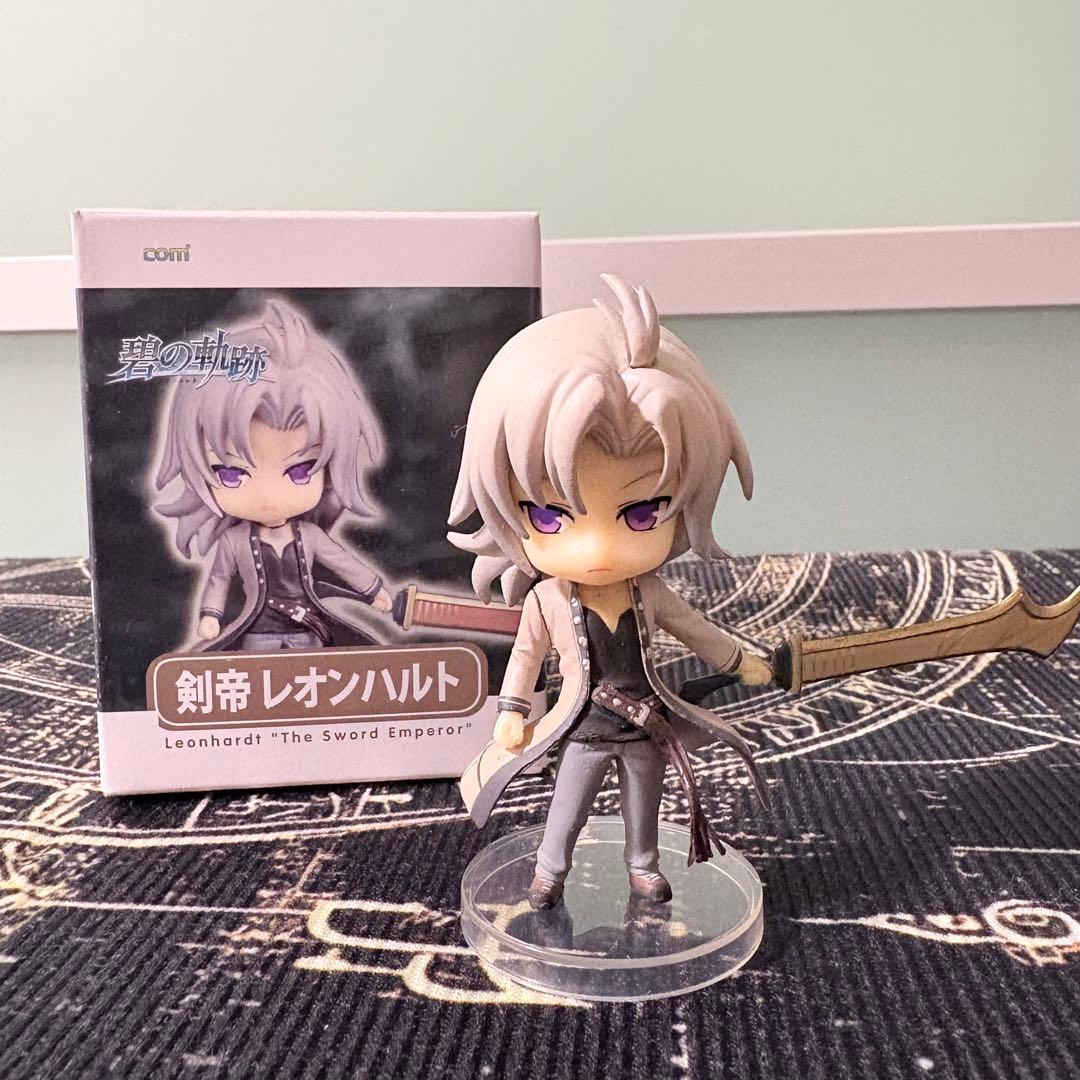 英雄伝説　碧の軌跡　剣帝 レオンハルト　フィギュア