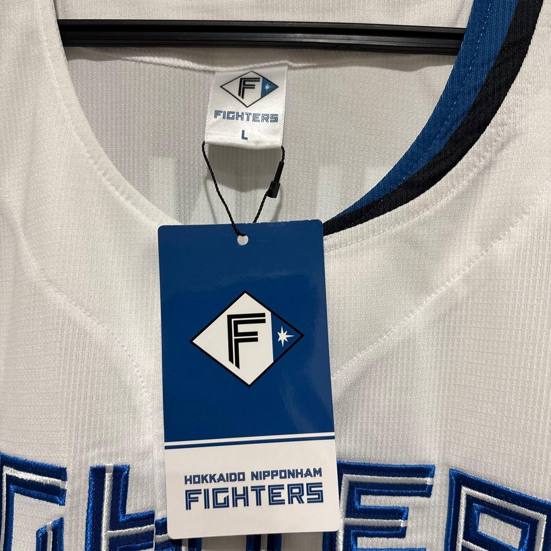 【新品未使用】日本ハムファイターズ 郡司裕也選手 直筆サイン入り ユニフォーム