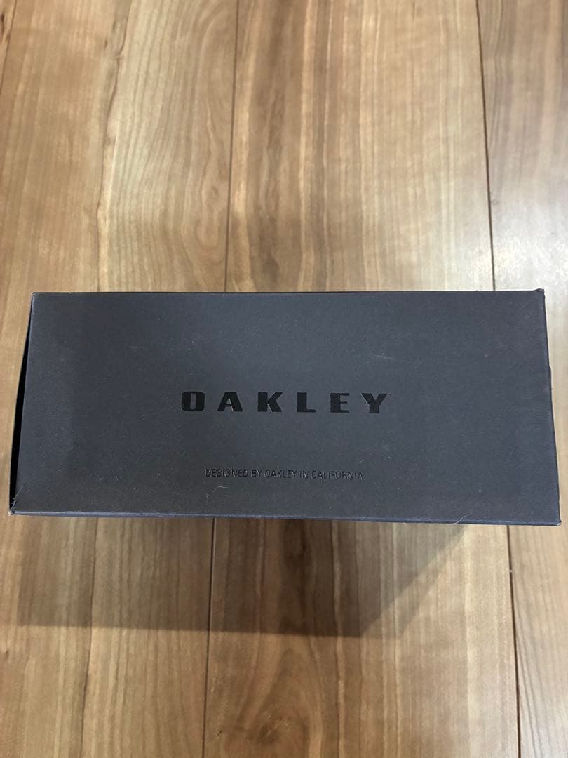 《限定品》OAKLEY サングラス 横浜DeNAベイスターズモデル