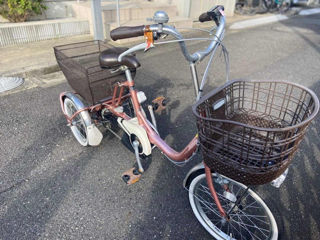 電動アシスト三輪車 ピンク 前後バスケット付き