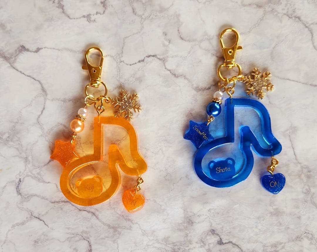 ミヤ　ぶら下がりくまさん　ドームツアー　ドレス　キーホルダー