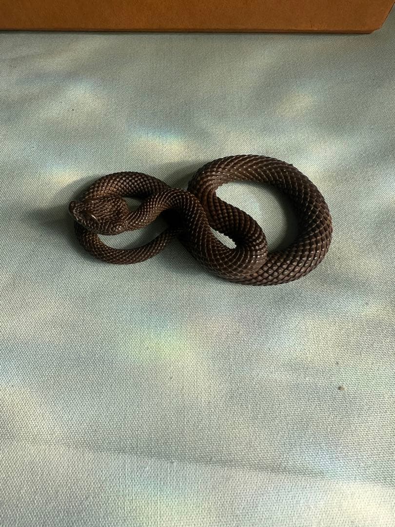 銅製 蛇 置物 107.5g