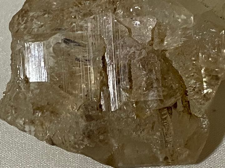 トパーズ　54.7g