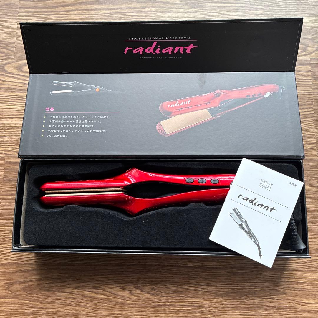 radiant プロフェッショナルヘアアイロン レッド　美品　中古