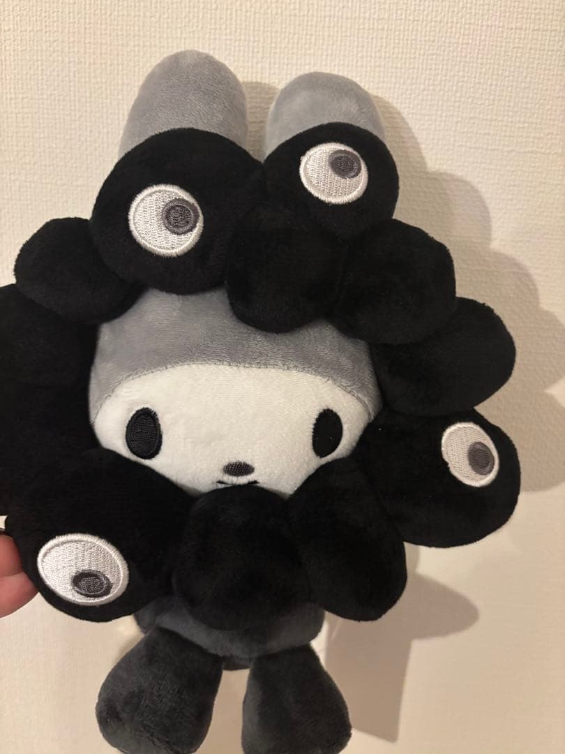 新品　黒ミャク　ミャクミャク マイメロ　なりきり　ぬいぐるみ　M 黒