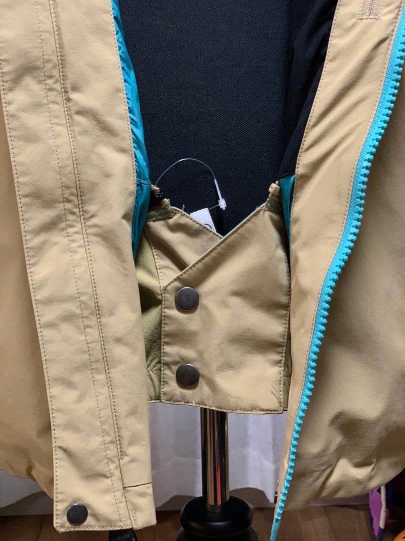 美品BURTON ak gore-tax Jacket