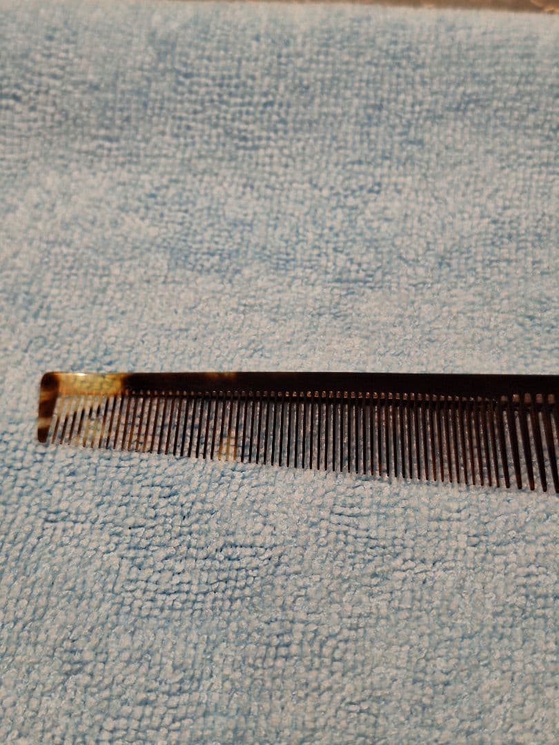 美品・理容職人向け本べっ甲櫛・中古品（NO.2）