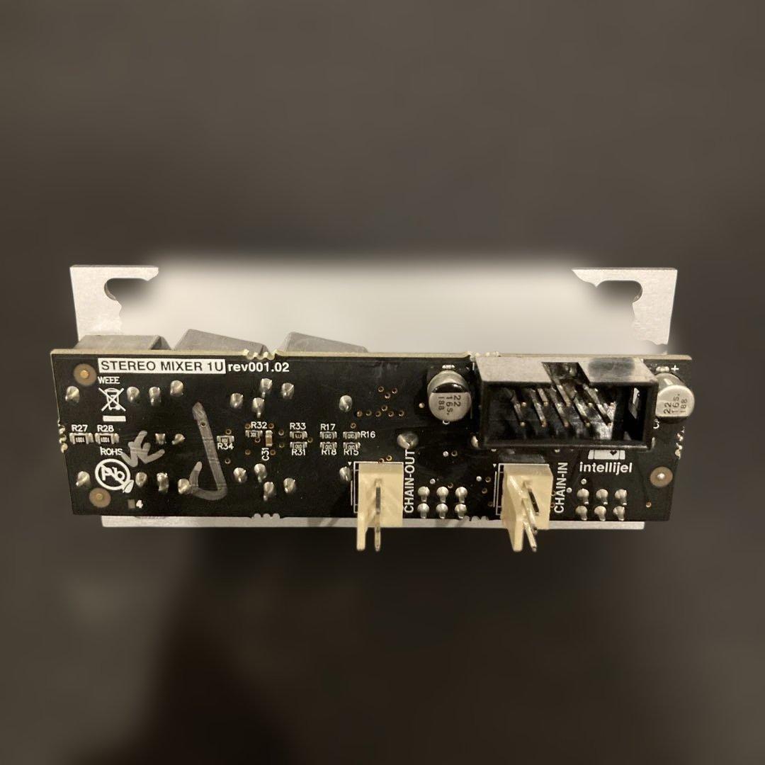 【Intellijel Designs】Stereo Mixer 1U
