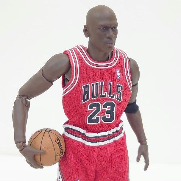 箱あり 極美品 MAFEX マフェックス マイケル・ジョーダン　　フィギュア