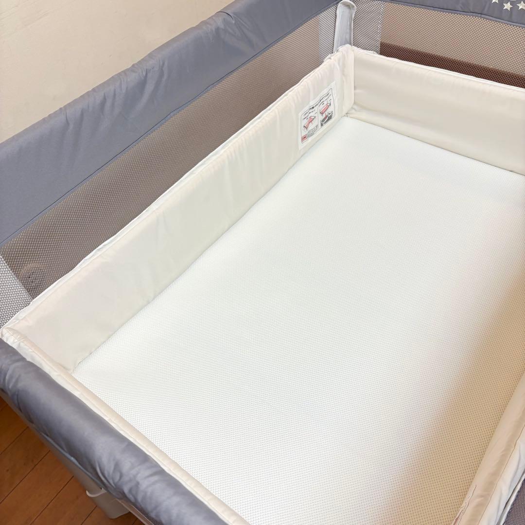 【美品・匿名配送】アップリカ ココネルエアーABベビーベッド グレーベアー