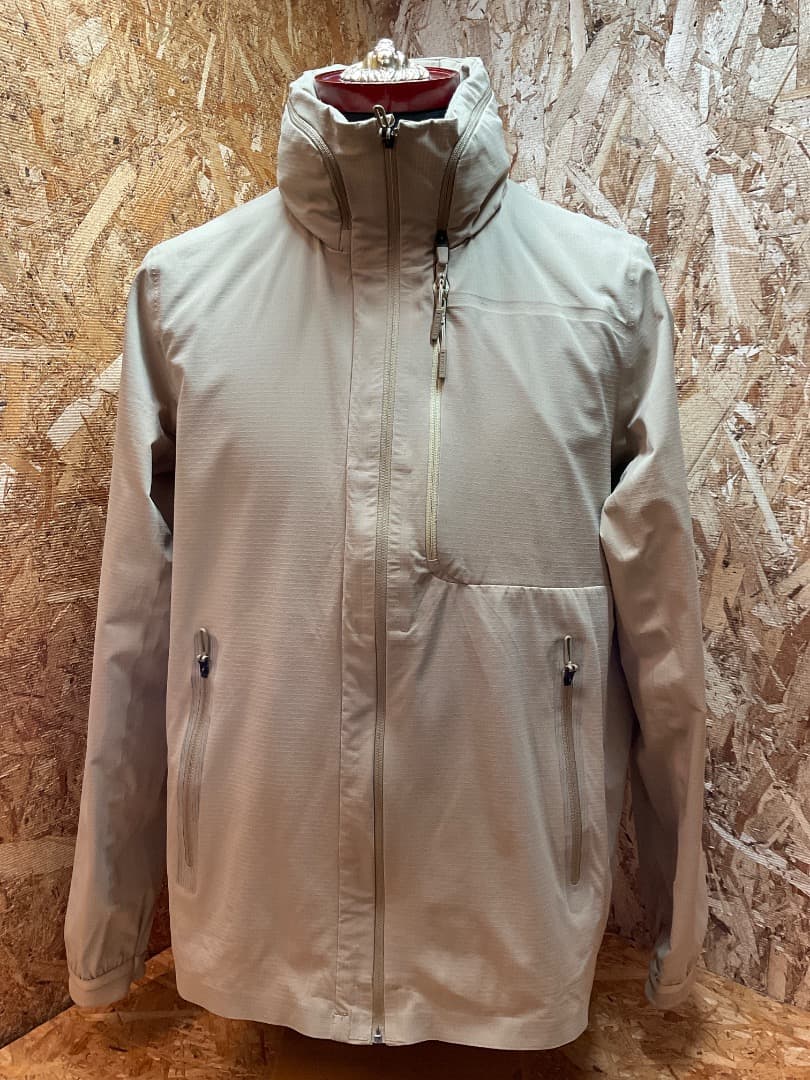 美品 DESCENTE デサント DAMPGC42 オルテライン ジャケット L