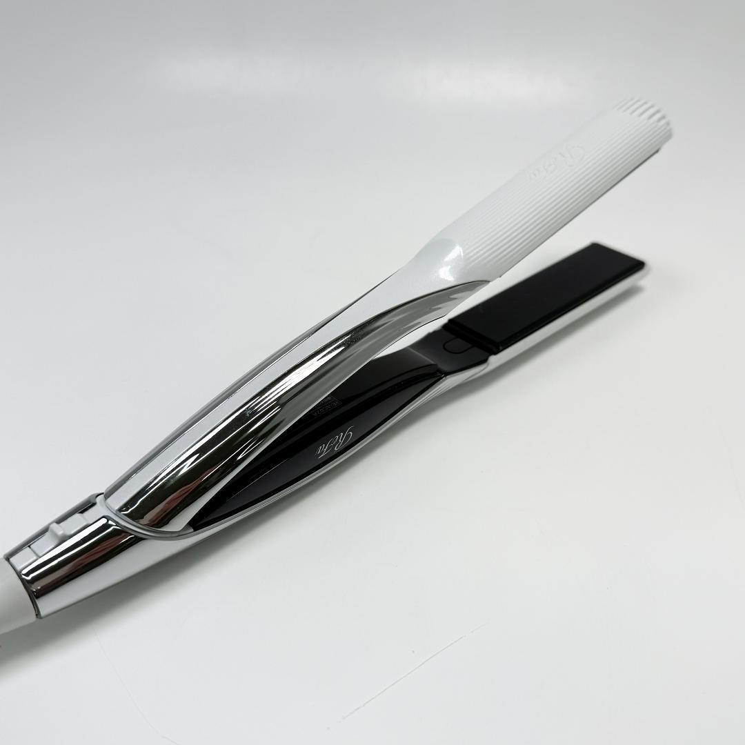 リファビューテックストレートアイロン ホワイト RE-AC02A