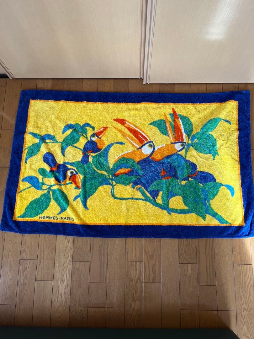 HERMES-PARIS トゥカンデザイン バスタオル