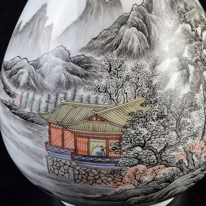 中国　乾隆年製款　粉彩　色絵　山水人物文　玉壷春瓶　V　R9206