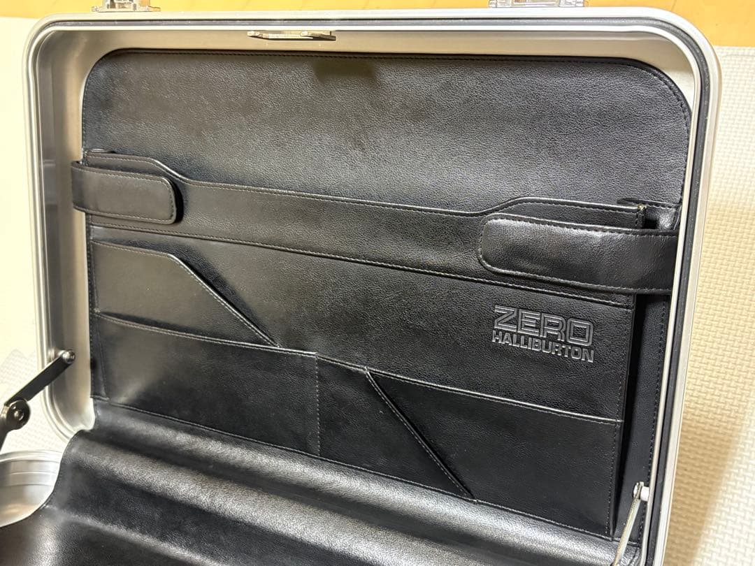 超美品ZEROHALLIBURTON ゼロハリバートン CEM-SI