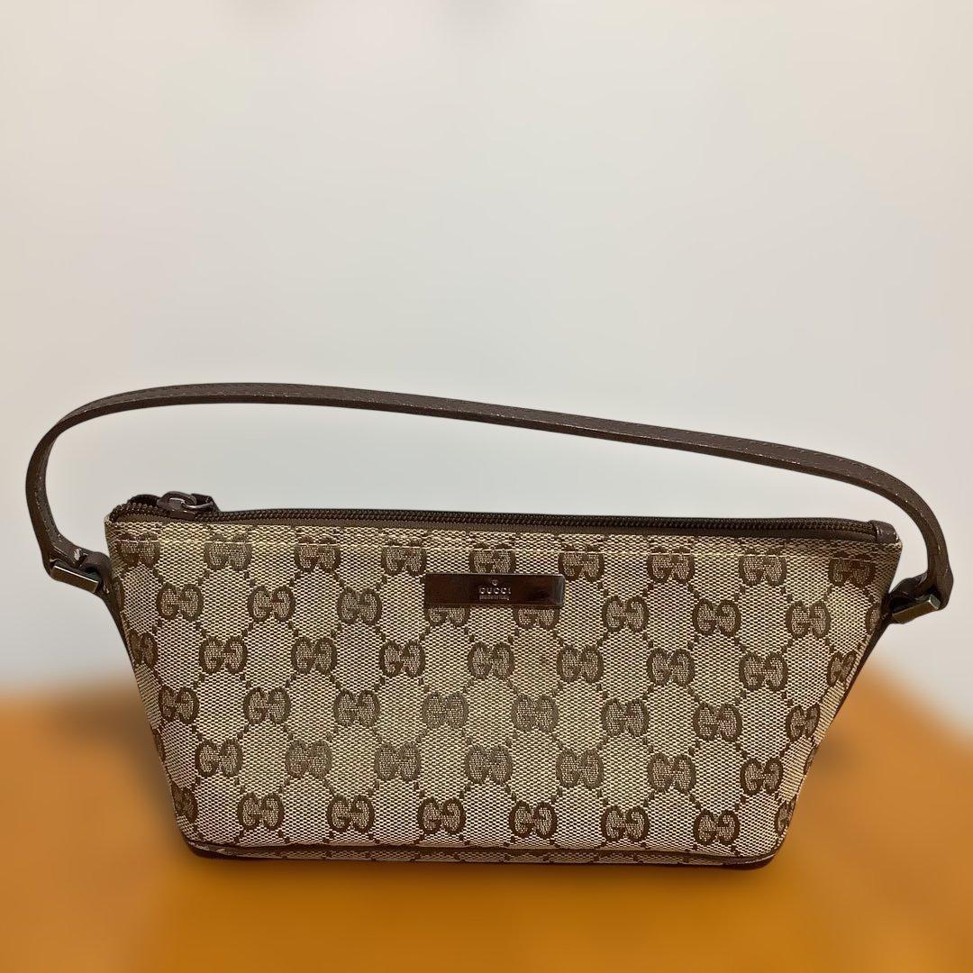 GUCCI アクセサリーポーチ