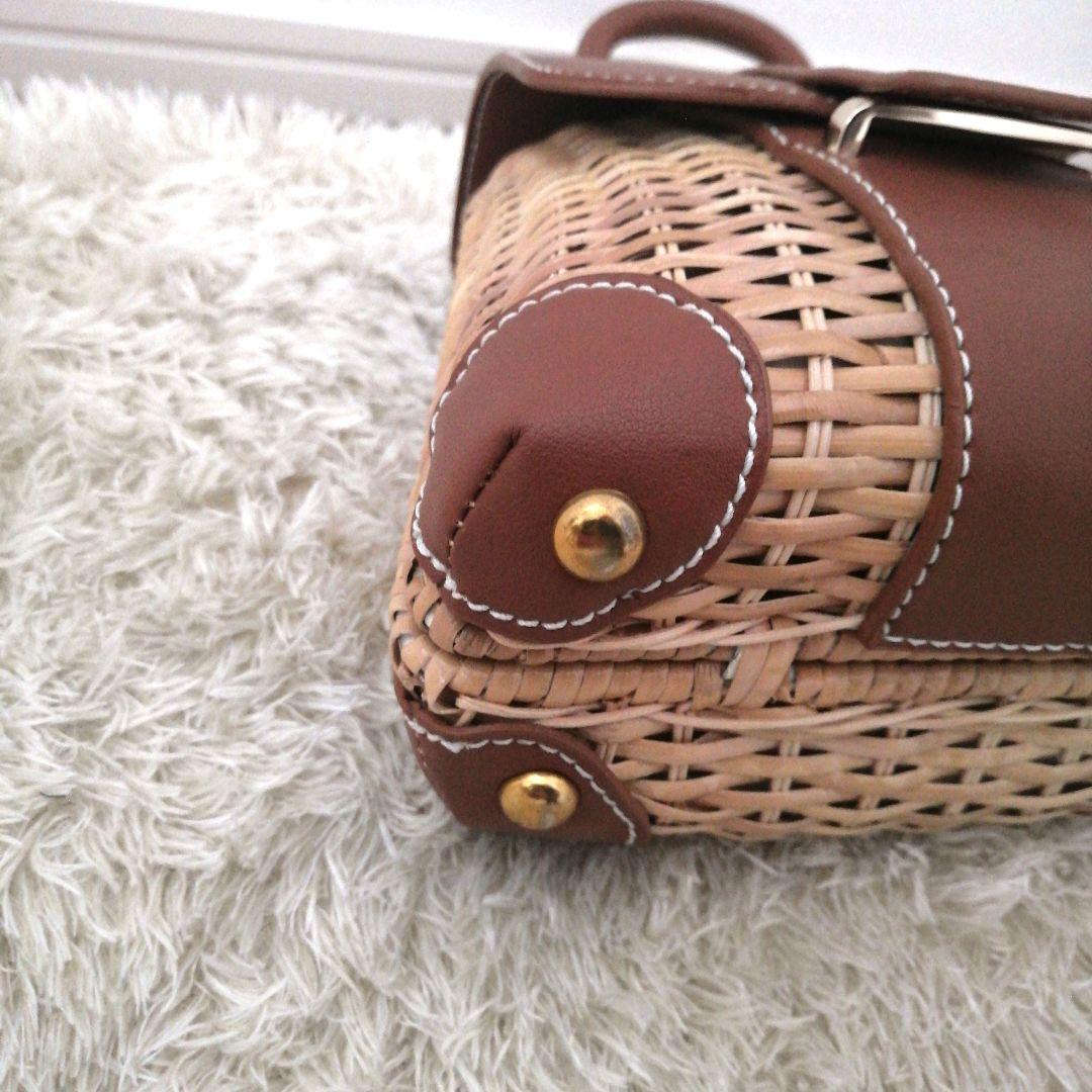 セブンテンバイミホカワヒト　ラタンミニフラップバッグ