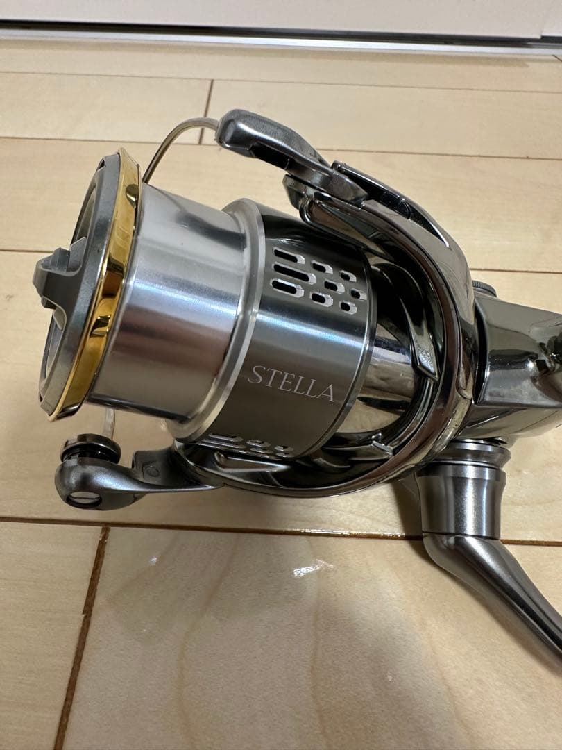 リール 18 STELLA 2500S