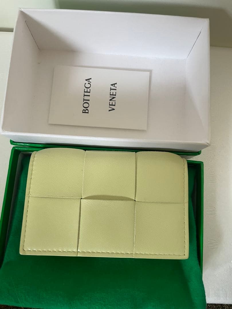 Bottega Veneta 名刺入れ