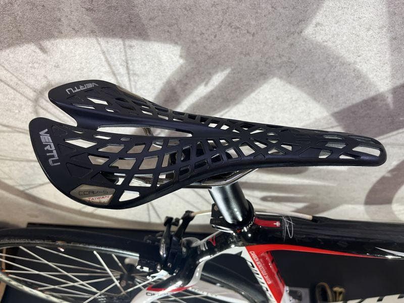 PINARELLO FP2 SHIMANO 105 ONDA カーボンフレーム