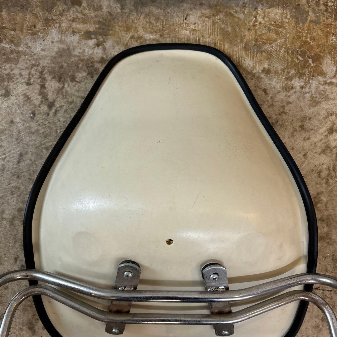 ハーマンミラー　2脚セット