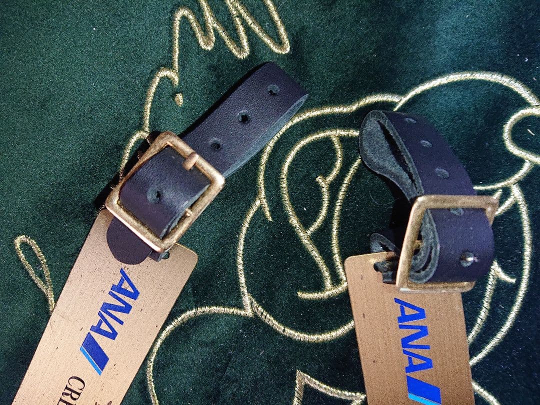 ANA CREW ゴールドタグ 2個セット