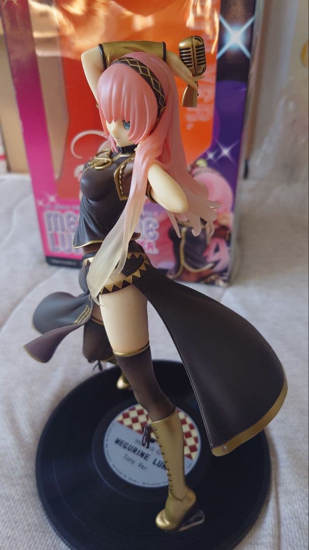 巡音ルカ Tony Ver. フィギュア