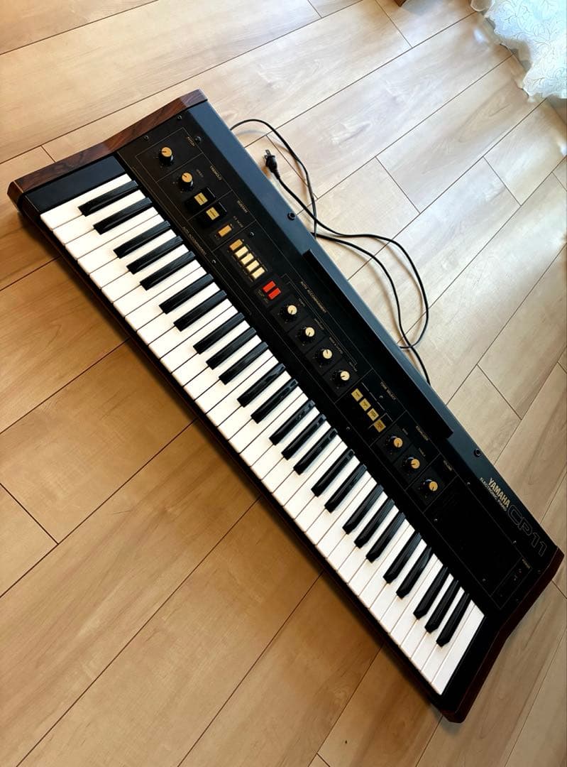 YAMAHA CP11 エレクトロニックピアノ 61鍵☆85000円☆キーボード