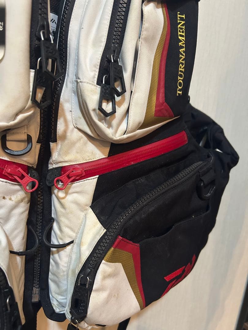 Daiwa Tournament フィッシングベスト