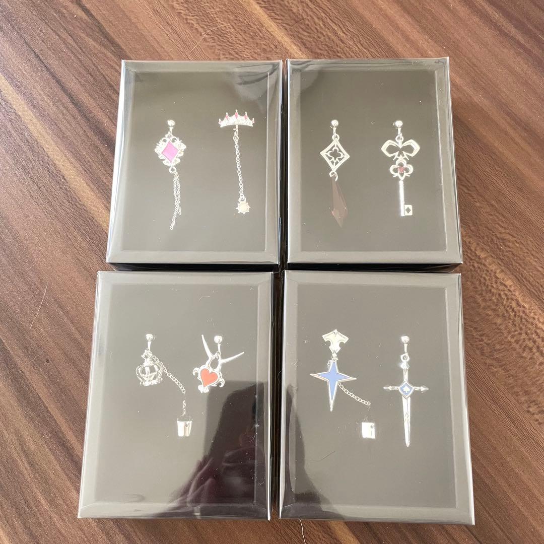 コードギアス・Trump（トランプ）イヤリングセット