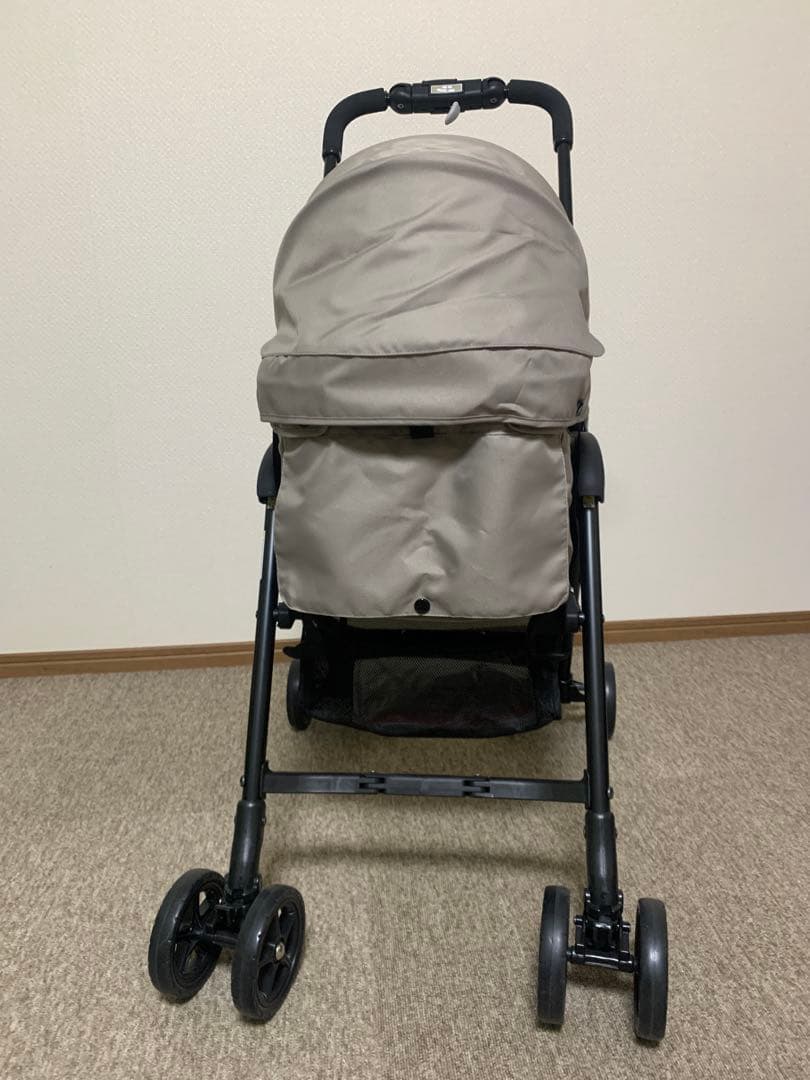 コムペット　ミリミリライトα ウェットサンドベージュ　新古品　ペットカート