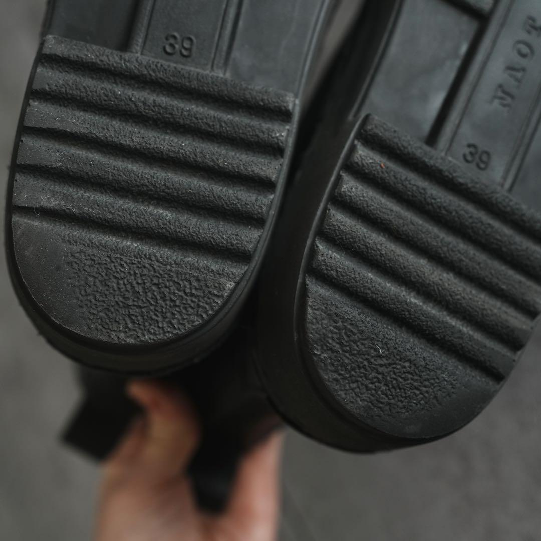 NAOT CLAUDIA 39 ブラック