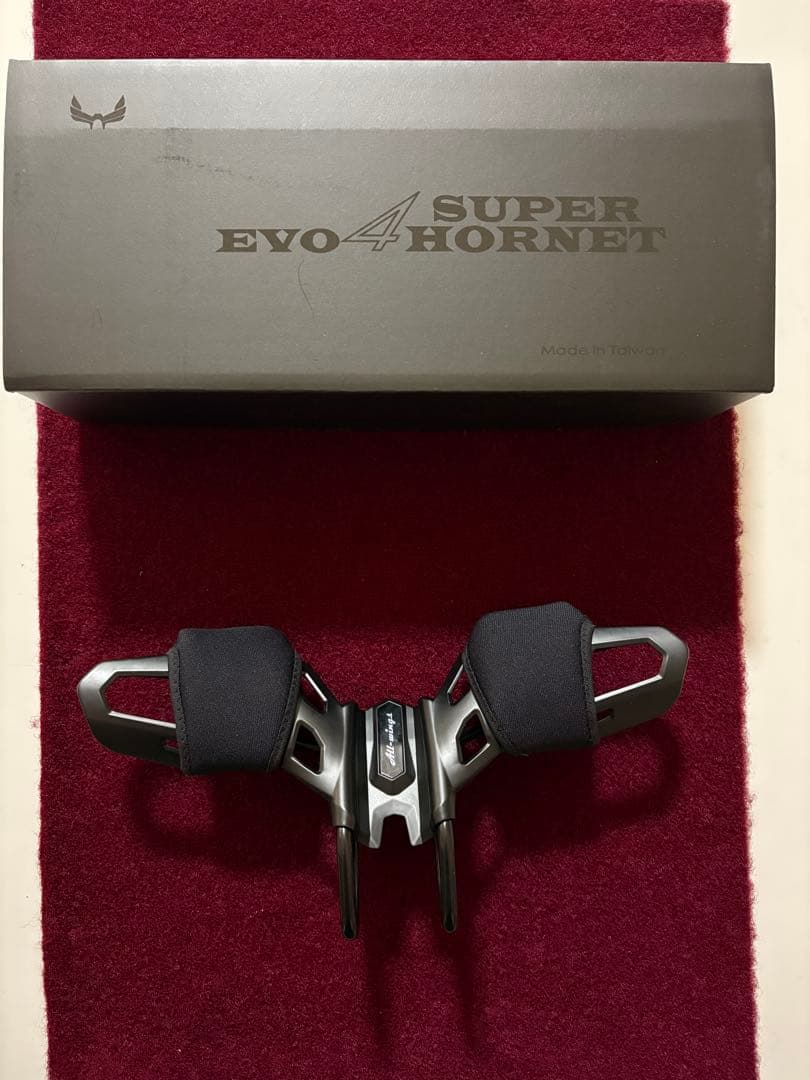 All-wings EVO4 SUPER HORNET サドル