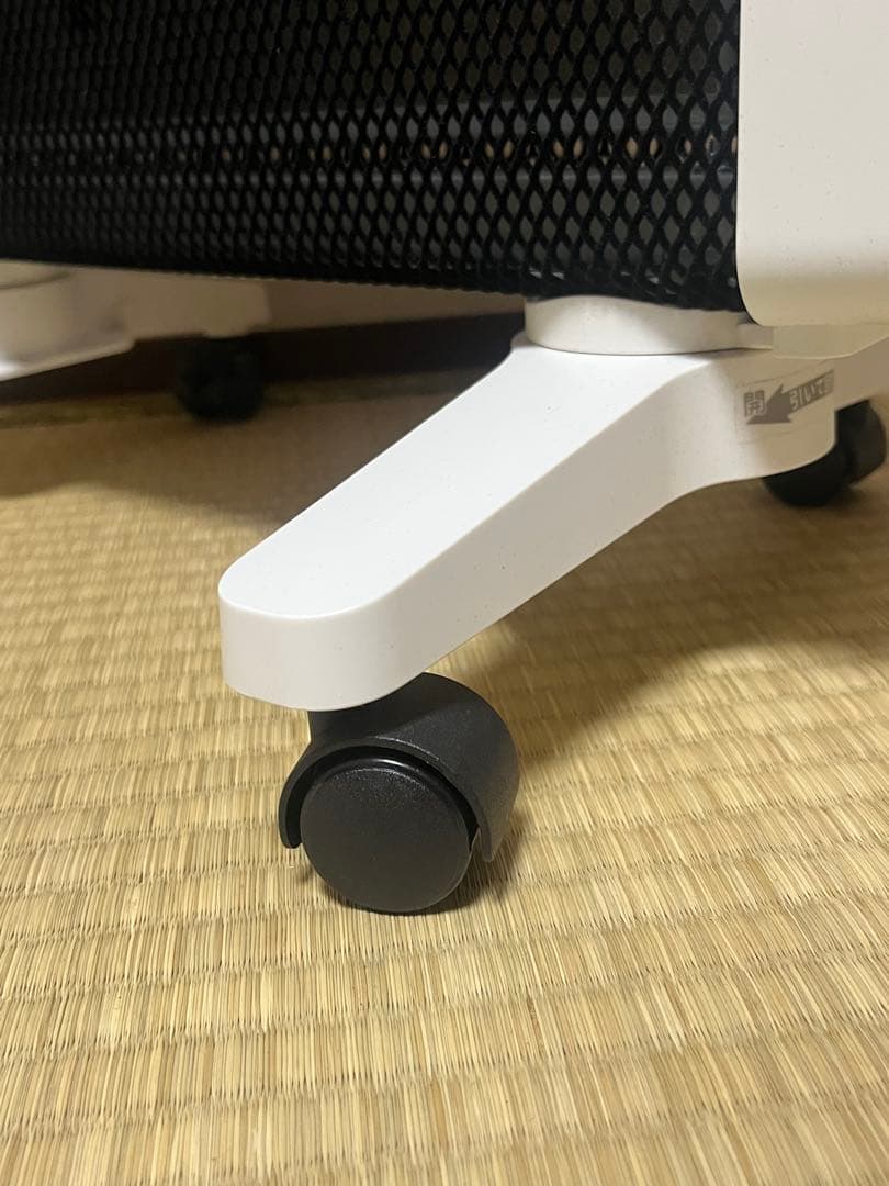 2025年製【超美品】siroca かるポカ SN-M451 電気ヒーター