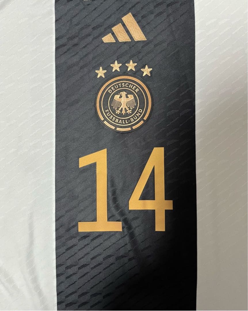 【新品・未使用・紙タグ付】ドイツ代表　長袖オーセンティック　ユニフォーム