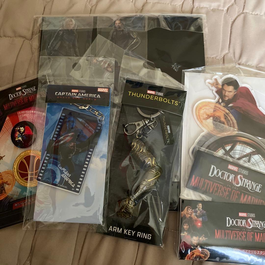 ドクターストレンジ サンダーボルツ　サム　バッキー　キーホルダー