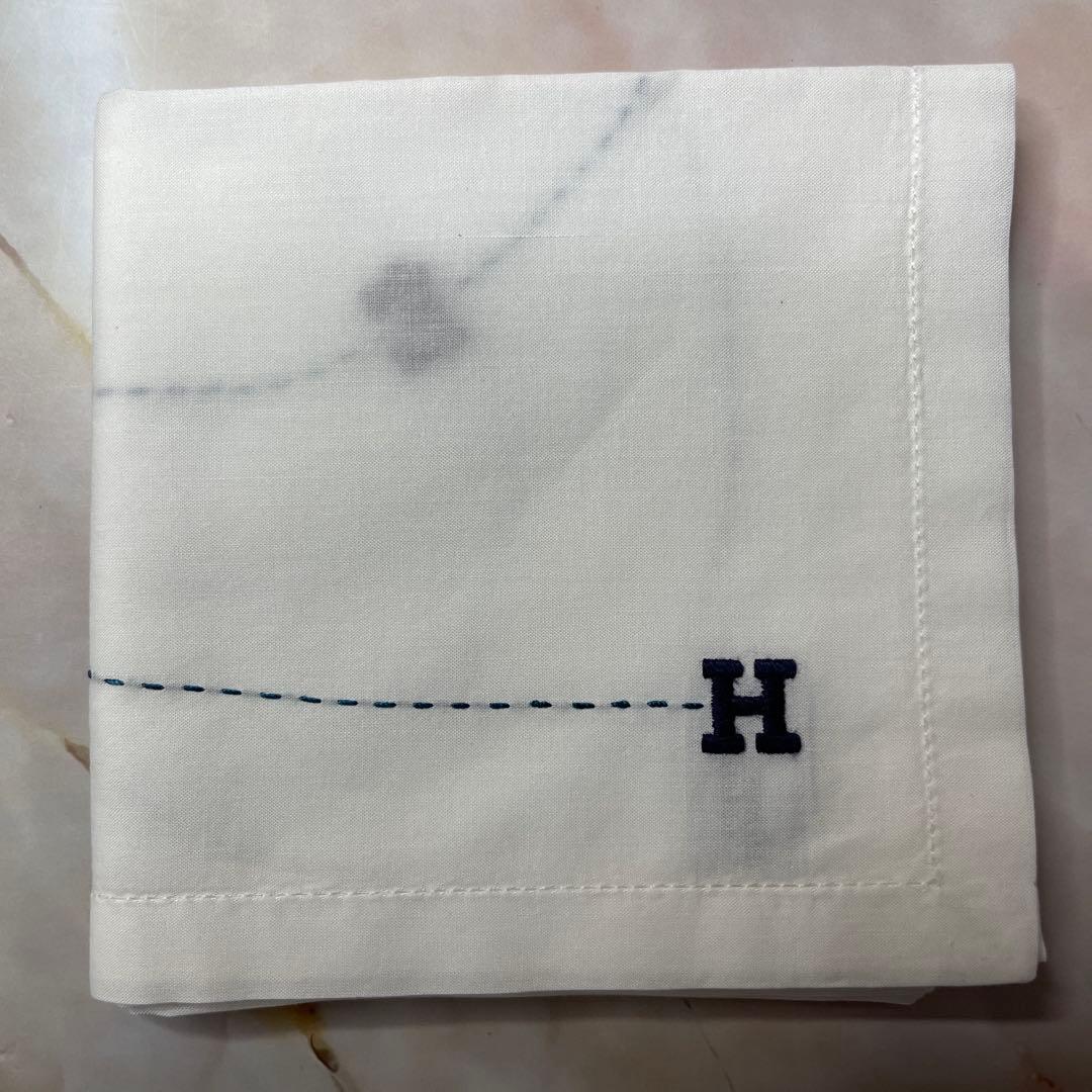 HERMES エルメス 3枚セット ハンカチ チーフ ロゴ刺繍　箱付き