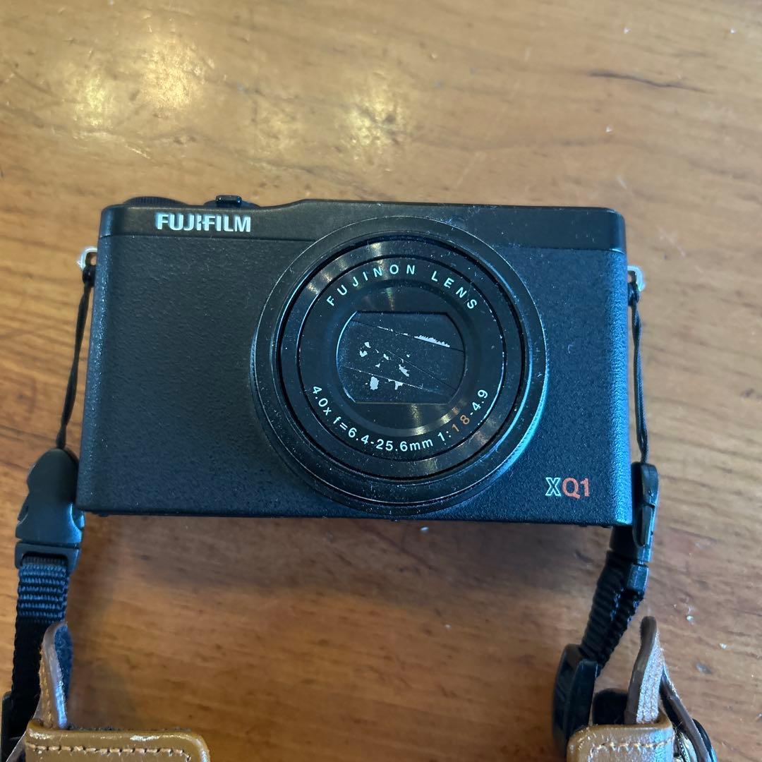 難あり　Fujifilm XQ1 コンパクトデジタルカメラ