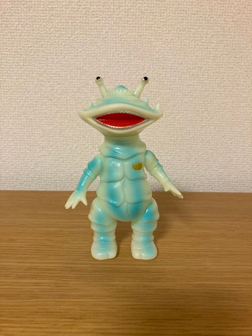 ブルマァク　カネゴン　蓄光　リトル怪獣シリーズ