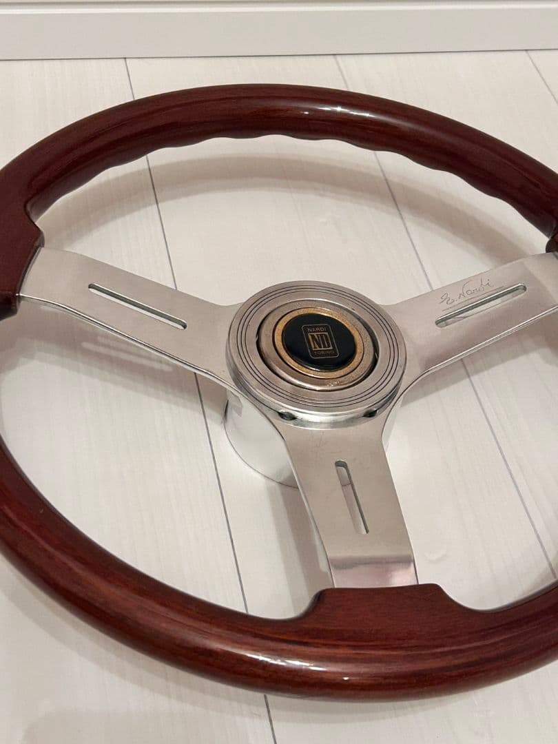 ウッドステアリング　NARDI　ナルディー