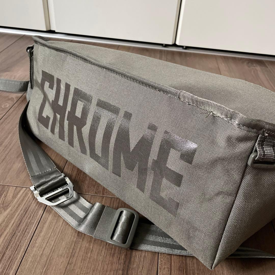美品★ CHROME クローム　メッセンジャーバッグ